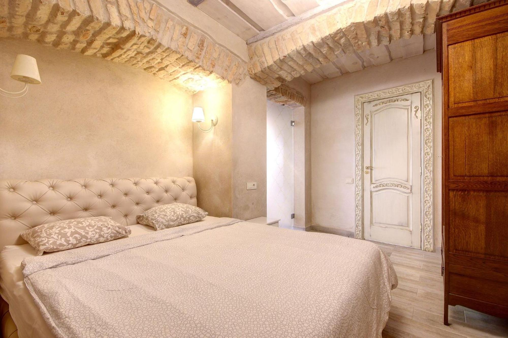 Historical Apartments X Free Parking Self Check In 24X7 By H&H VNO Exteriér fotografie