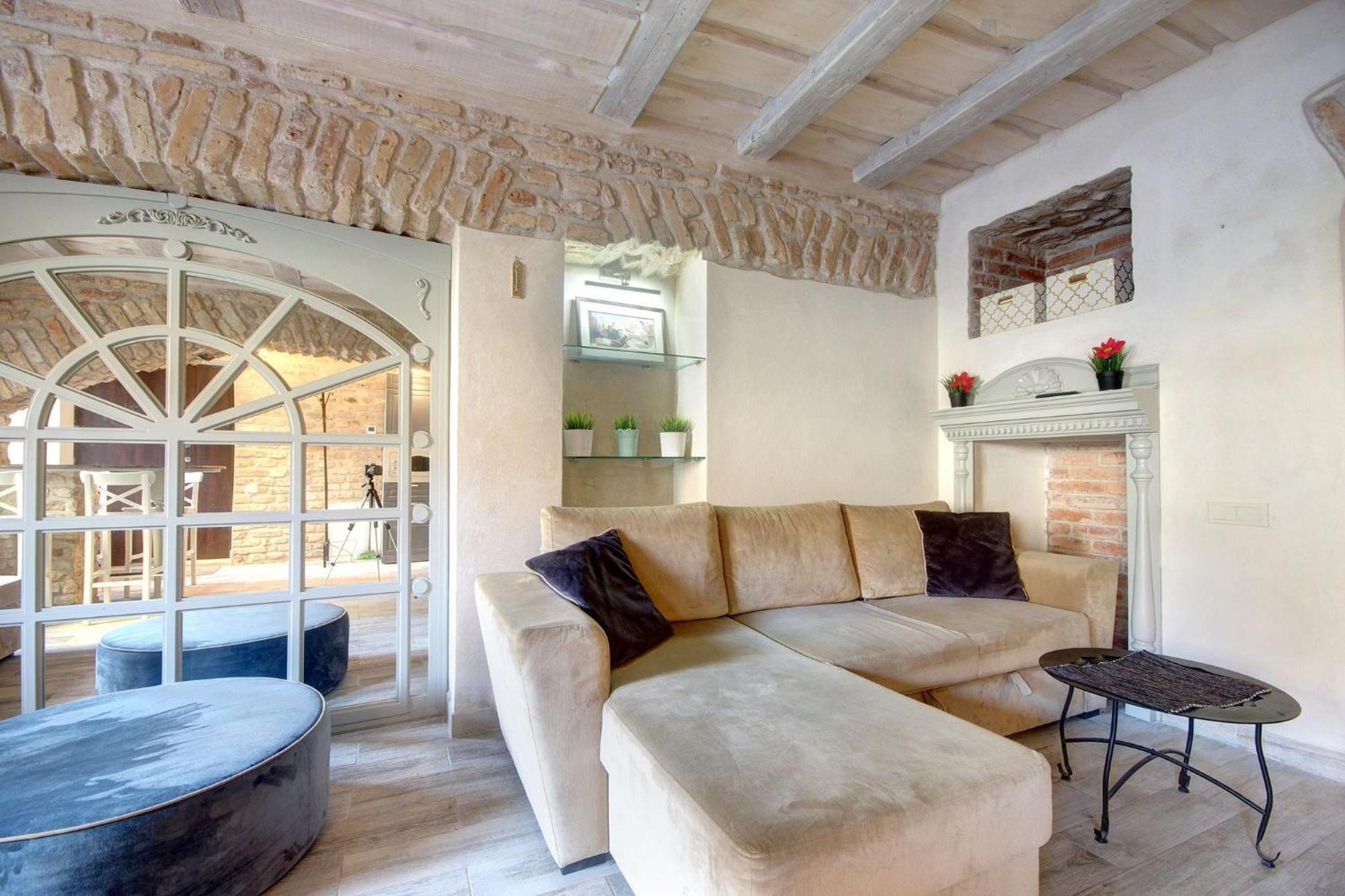 Historical Apartments X Free Parking Self Check In 24X7 By H&H VNO Exteriér fotografie